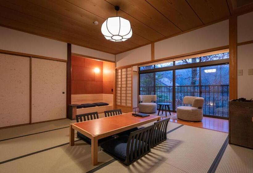 Семейный Номер Вид на Сад, Ryokan Nushiya