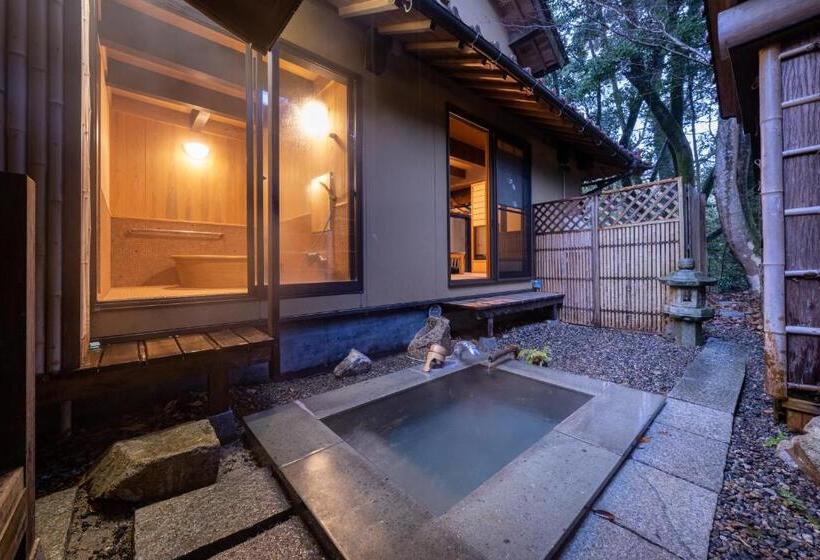 جناح مطلّ علي الحديقة, Ryokan Nushiya