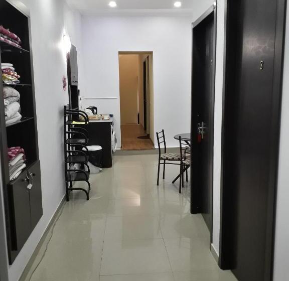 اتاق استاندارد با سرویس بهداشتی مشترک, Hostel City Center