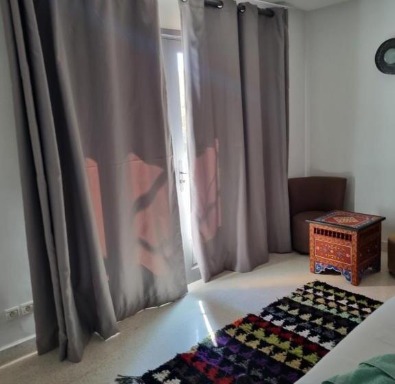 Perhesviitti, Riad Les Deux Citronniers