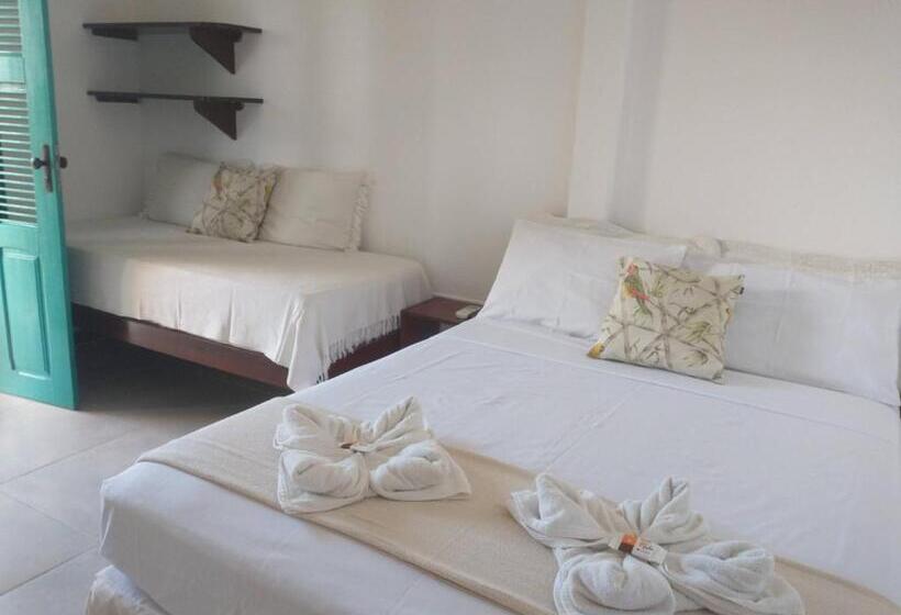 Triple Room Sea View, Vila Beija Flor