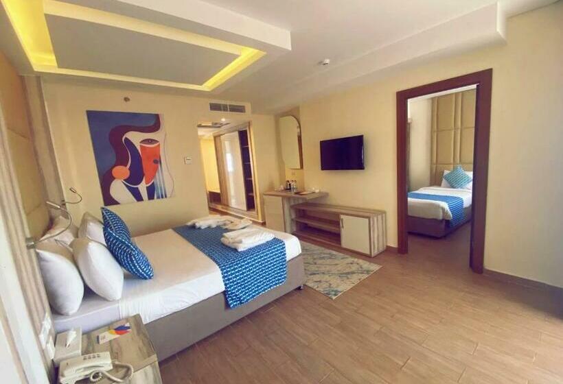 家庭间, Bellagio Beach Resort & Spa