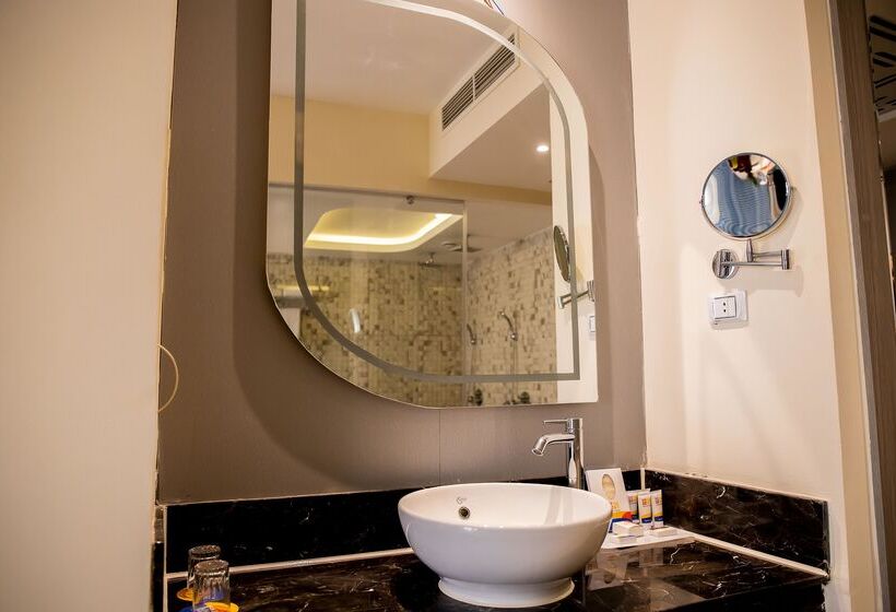 豪华房间带漩涡浴缸, Bellagio Beach Resort & Spa