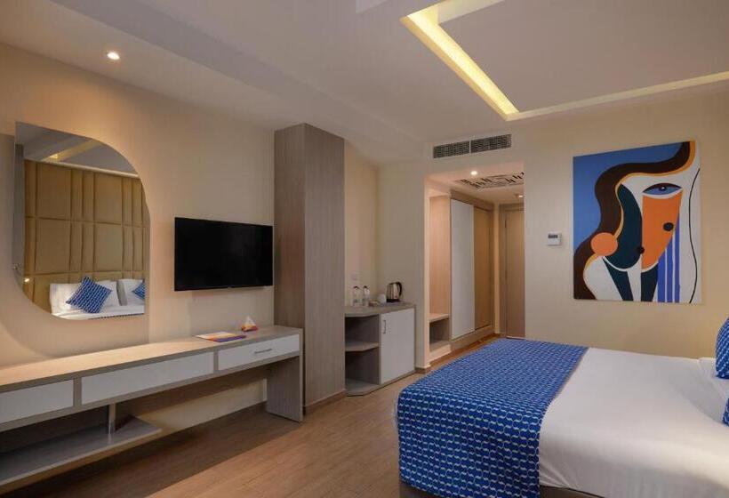 带泳池观景的豪华房, Bellagio Beach Resort & Spa