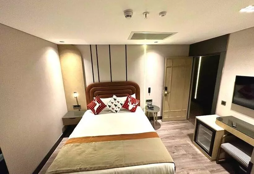 اتاق اکونومی, Edition Old City Hotel