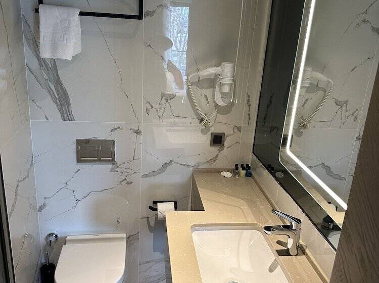 اتاق استاندارد, Edition Old City Hotel