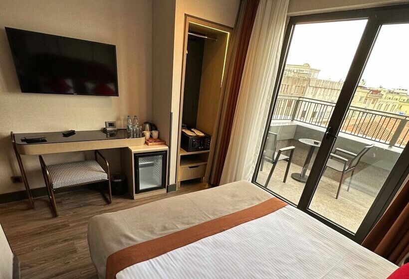 バルコニー付きデラックスルーム, Edition Old City Hotel