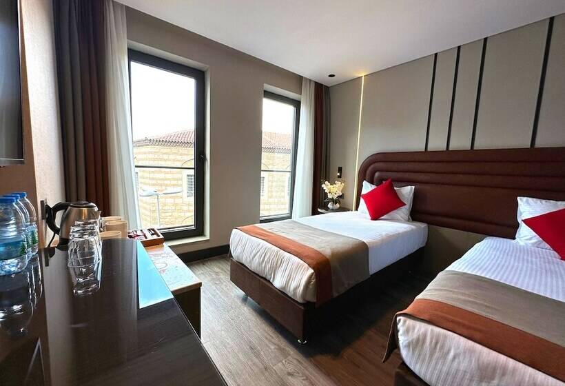 اتاق لوکس, Edition Old City Hotel