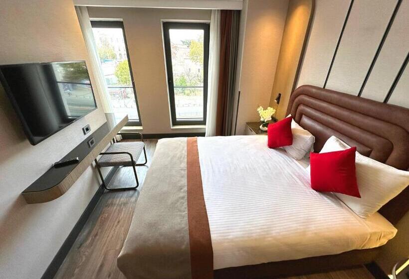 اتاق لوکس با تخت بزرگ, Edition Old City Hotel