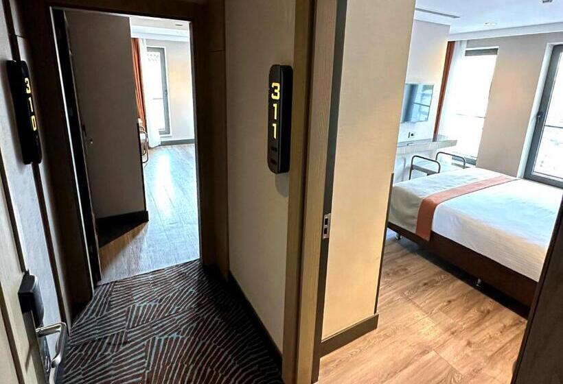 ファミリールーム, Edition Old City Hotel