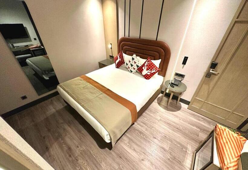 اتاق اکونومی, Edition Old City Hotel