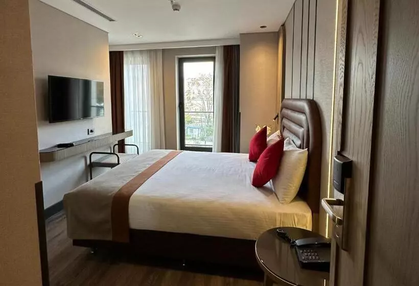 اتاق استاندارد با تخت بزرگ, Edition Old City Hotel