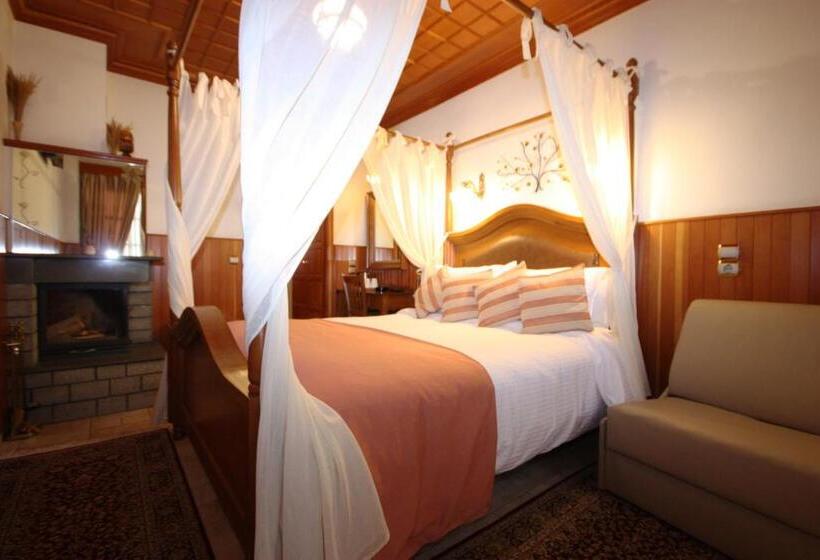 디럭스 자쿠지룸, Archontiko Metsovou Luxury Boutique