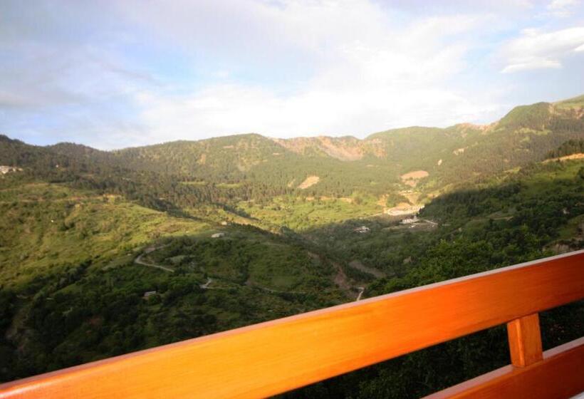 주니어 스위트, Archontiko Metsovou Luxury Boutique