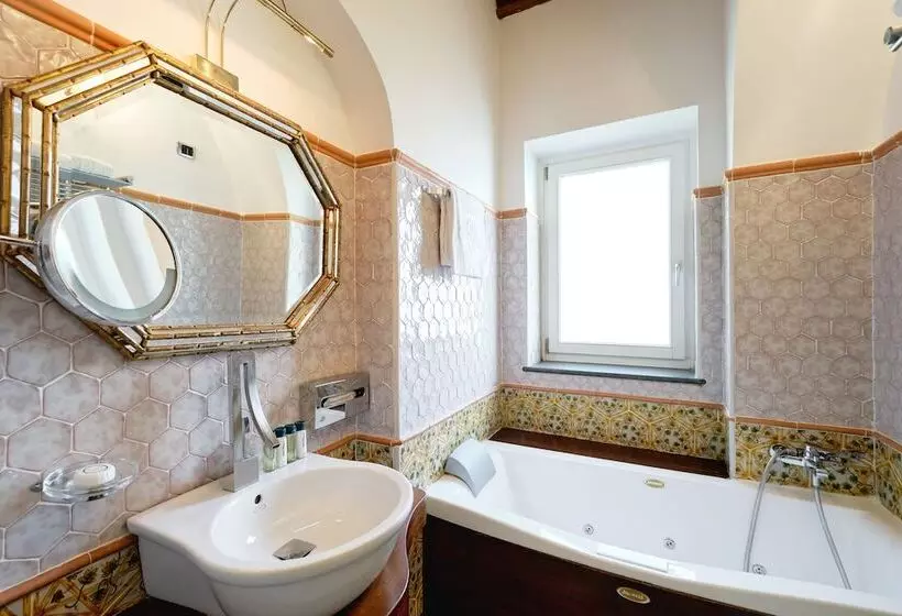 اتاق لوکس, Botanico San Lazzaro