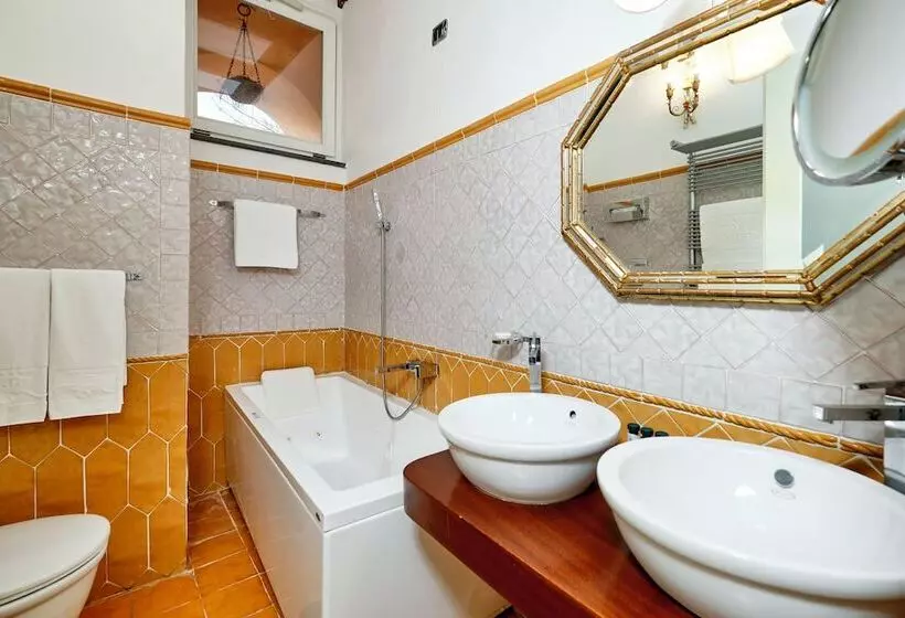 اتاق لوکس, Botanico San Lazzaro