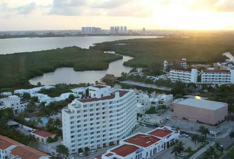 Quarto Estandar, Calypso Cancun