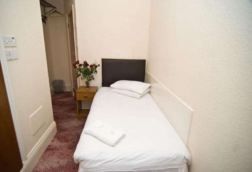 Номер Стандарт Индивидуальный, Charlie