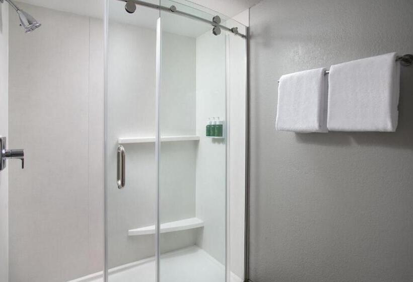 Стандартный Номер Кровать Кинг, Courtyard By Marriott Myrtle Beach Broadway