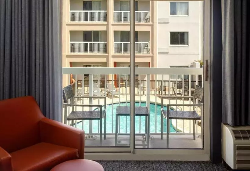 اتاق استاندارد با بالکن, Courtyard By Marriott Myrtle Beach Broadway