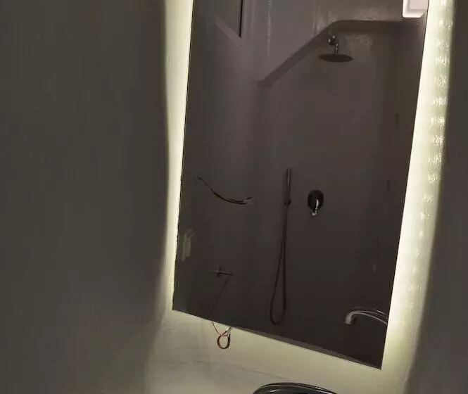 آپارتمان 1 خوابه با چشم‌انداز دریا, Flaskos Suites And More