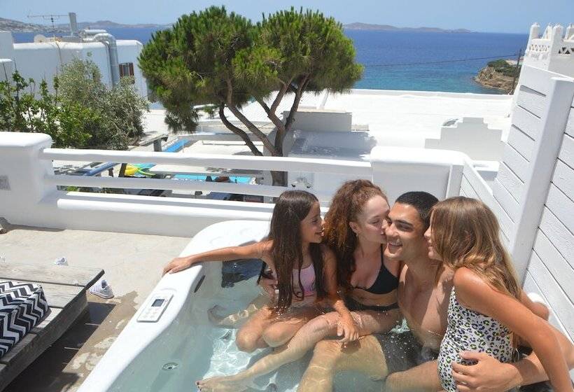 דירת חדר נוף לים, Flaskos Suites And More