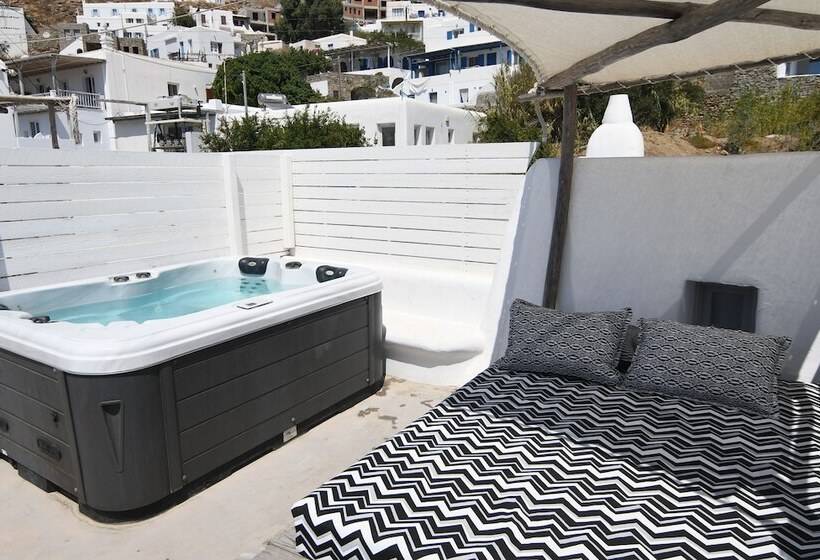 דירת חדר נוף לים, Flaskos Suites And More