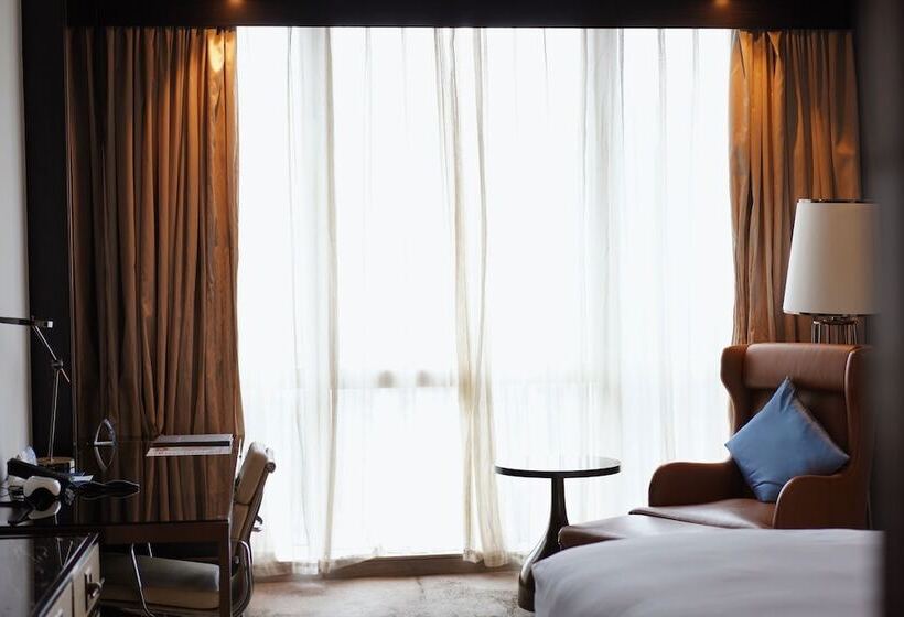 스탠다드 룸 킹사이즈 침대, Hilton Shenzhen Futian