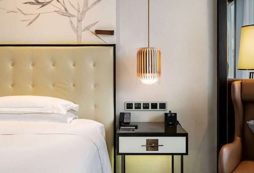 스위트 킹사이즈 침대, Hilton Shenzhen Futian