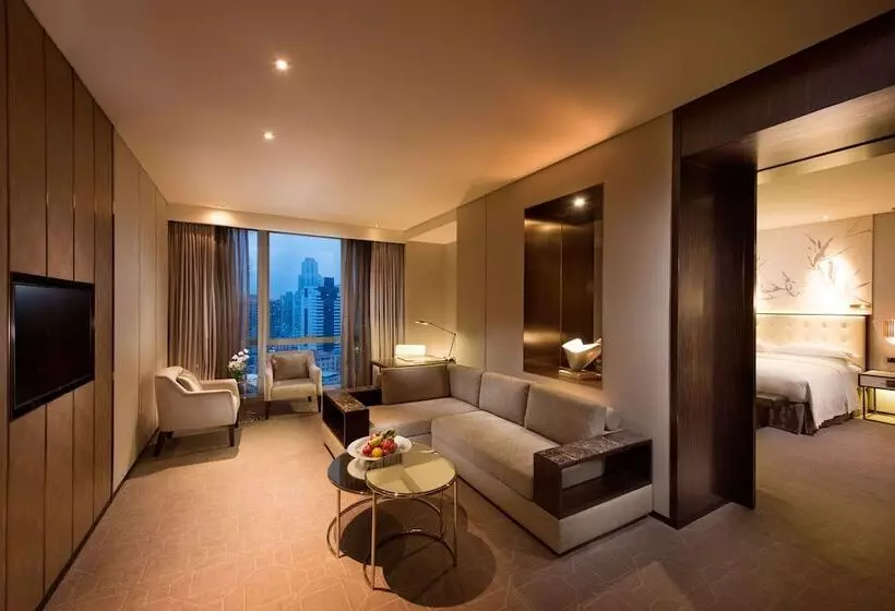 キングサイズベッドのデラックススイート, Hilton Shenzhen Futian