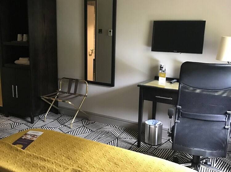 Классический Номер, Hunton Park