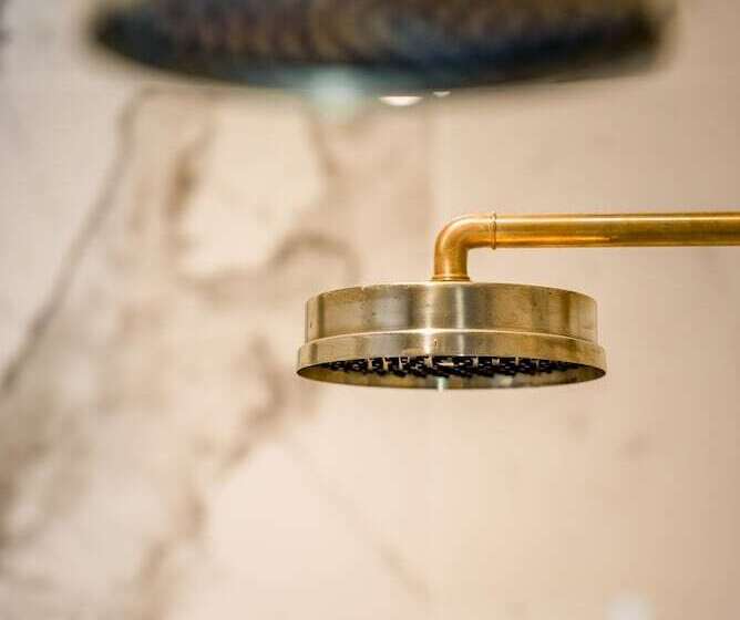 プレミアムスイート, Hunton Park