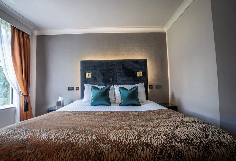 クラシックルーム, Hunton Park