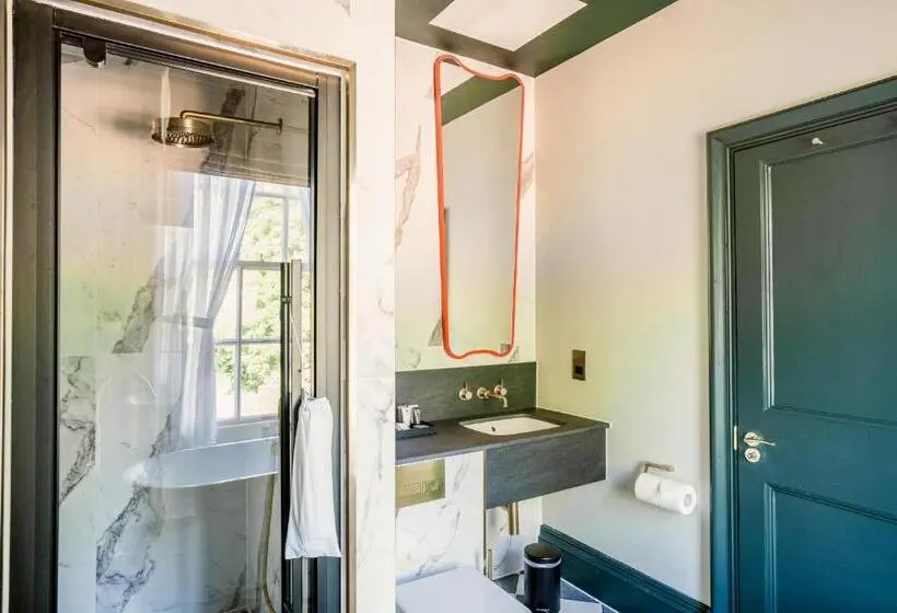 エクゼクティブスイート, Hunton Park