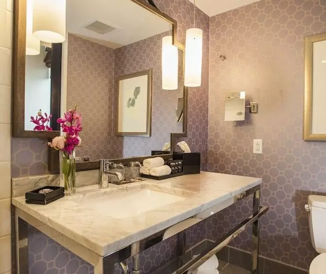 Premium Room City View, Kimpton Hotel Palomar Philadelphia, An Ihg