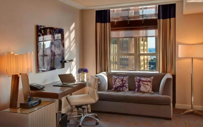 Premium Room City View, Kimpton Hotel Palomar Philadelphia, An Ihg