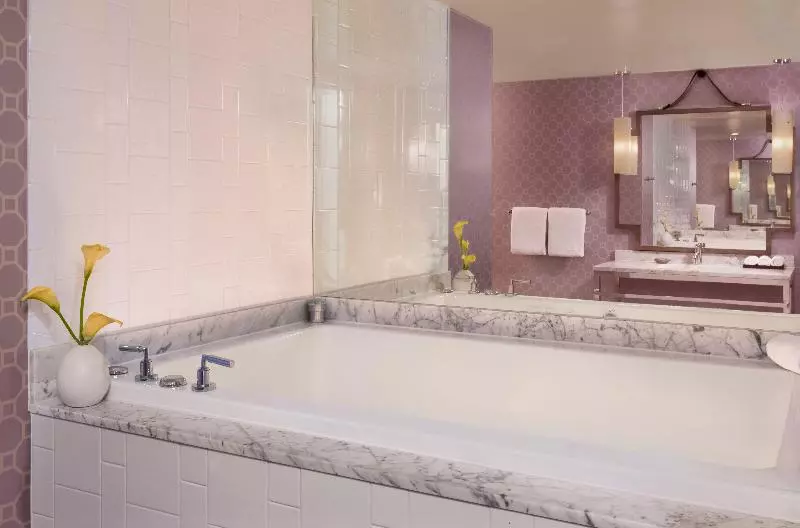 سوییت لوکس, Kimpton Hotel Palomar Philadelphia, An Ihg