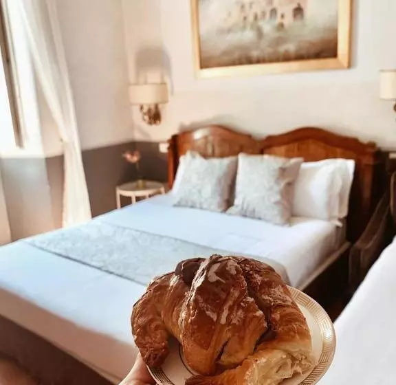اتاق کلاسیک سه تخته, Residenza Sciarra B&B
