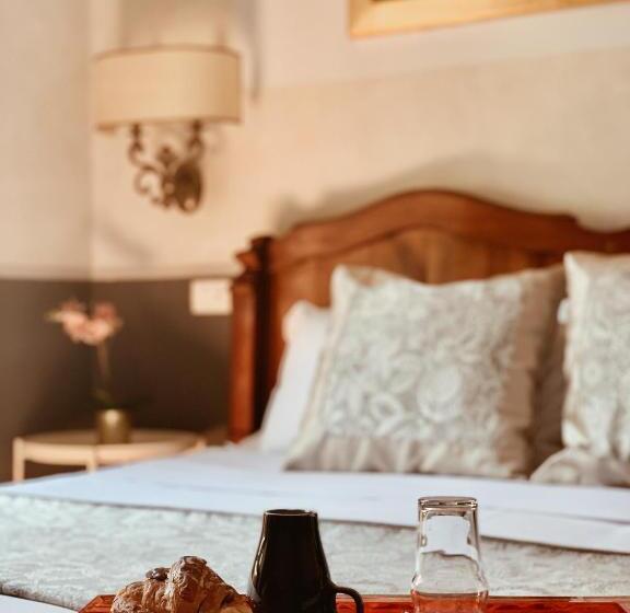 トリプルクラシックルーム, Residenza Sciarra B&B