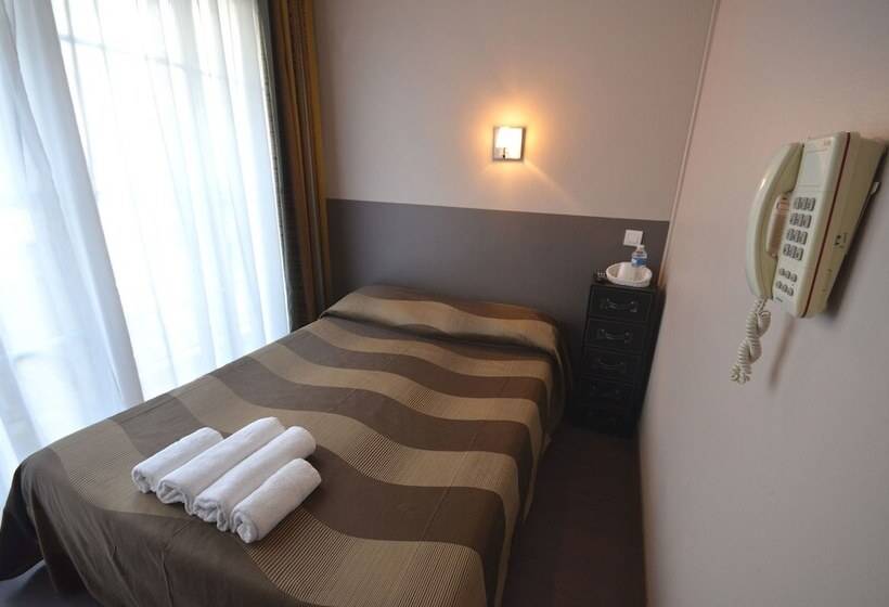 标准间, La Regence