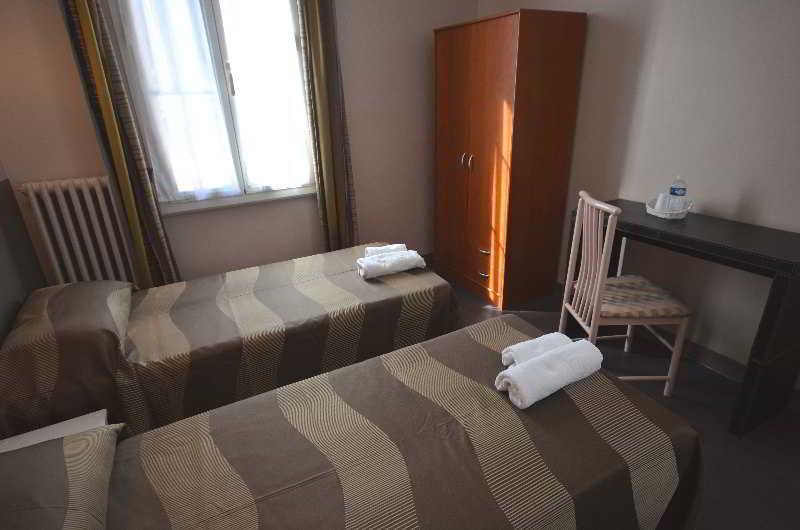 标准间, La Regence