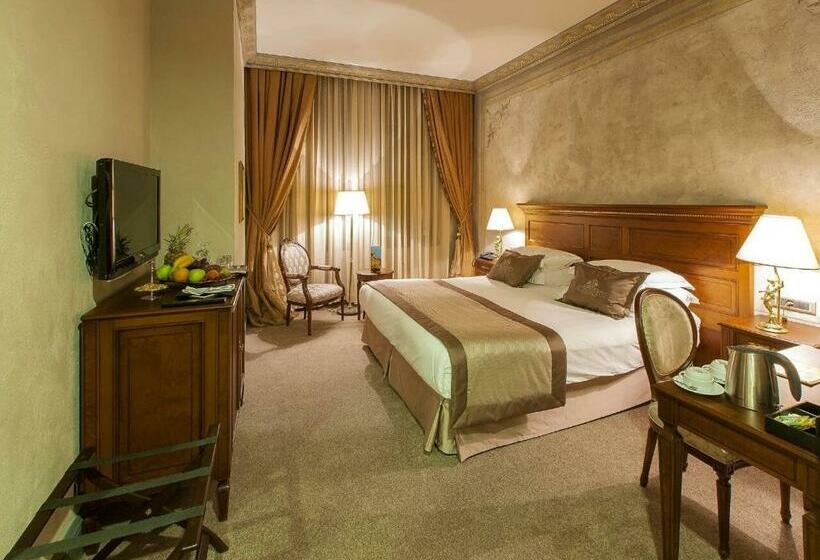 Deluxe Room, Palazzo Donizetti Hotel   Special Class