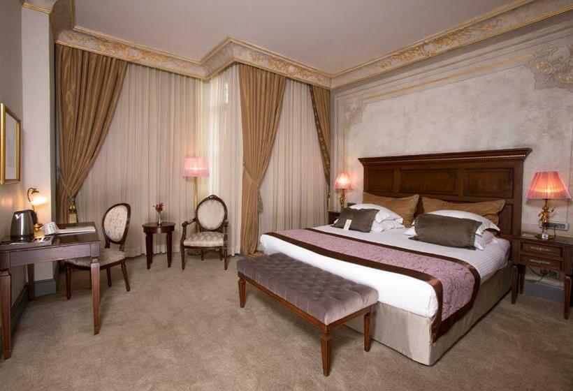 Deluxe Room, Palazzo Donizetti Hotel Special Class