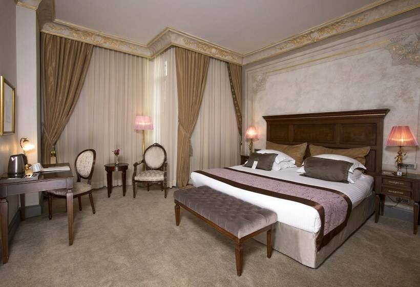 Deluxe Room, Palazzo Donizetti Hotel Special Class