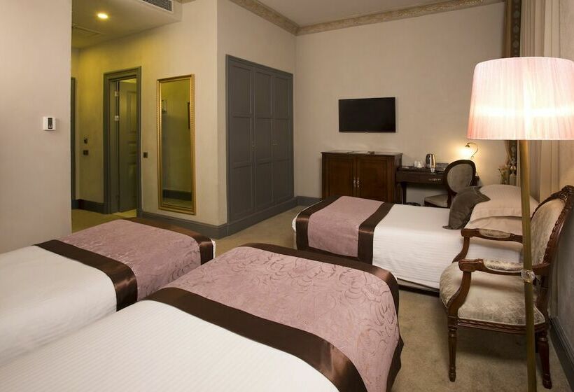 Deluxe Room, Palazzo Donizetti Hotel Special Class
