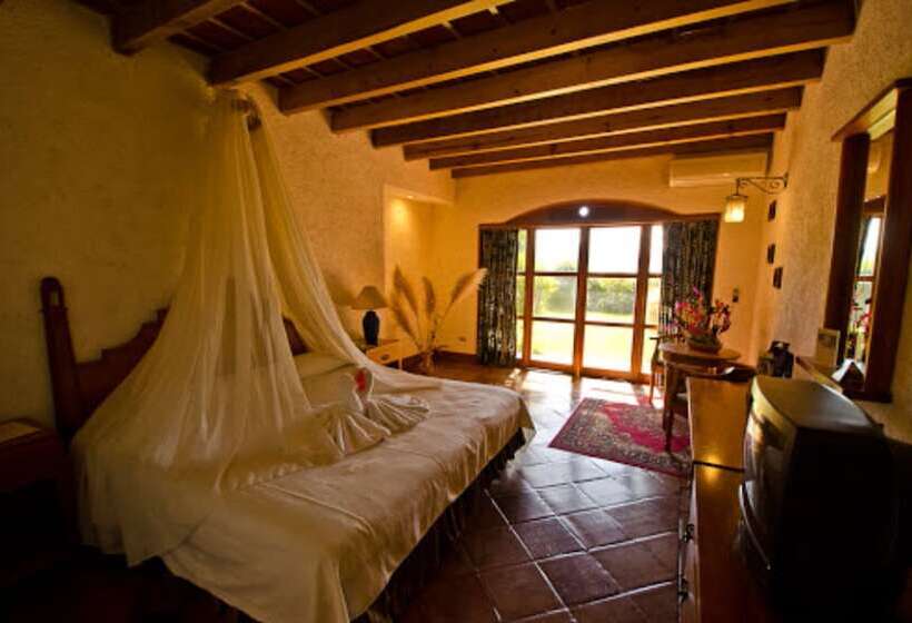 اتاق استاندارد, Posada De Don Rodrigo Panajachel