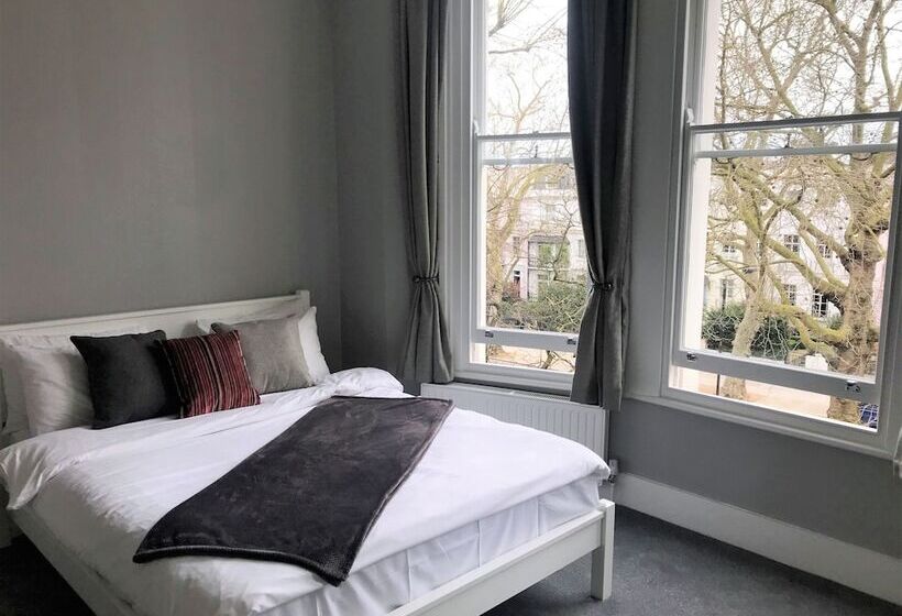 수피리어 룸, Ravna Gora