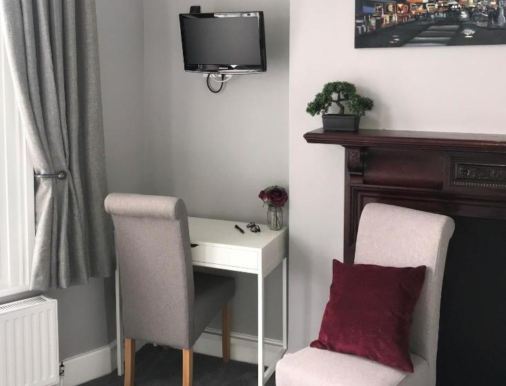 수피리어 룸, Ravna Gora