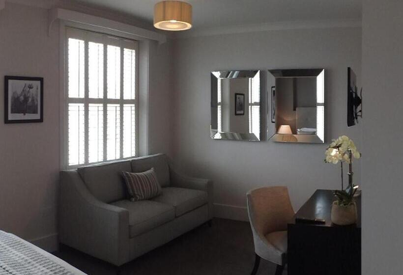 غرفة سوبيريور رباعية, Ravna Gora