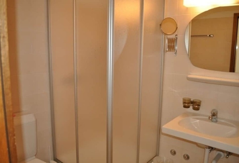 اتاق استاندارد, Rovere